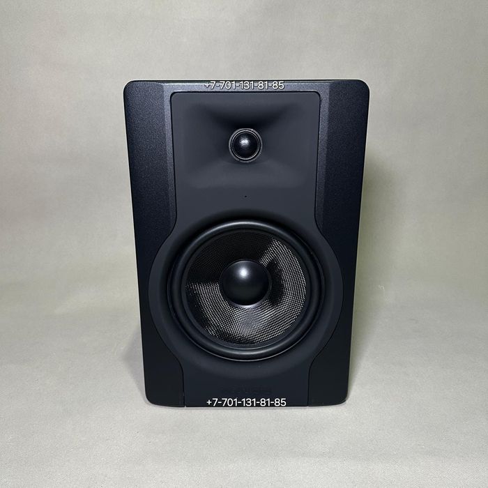Студийный монитор M-AUDIO BX8