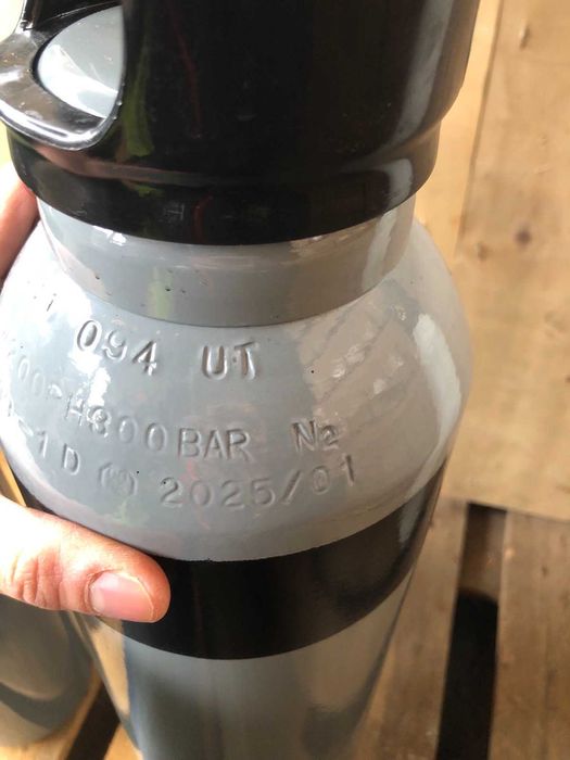 Бутилки за технически газове - СО2, Аргон, Азот, Хелий и други НОВИ