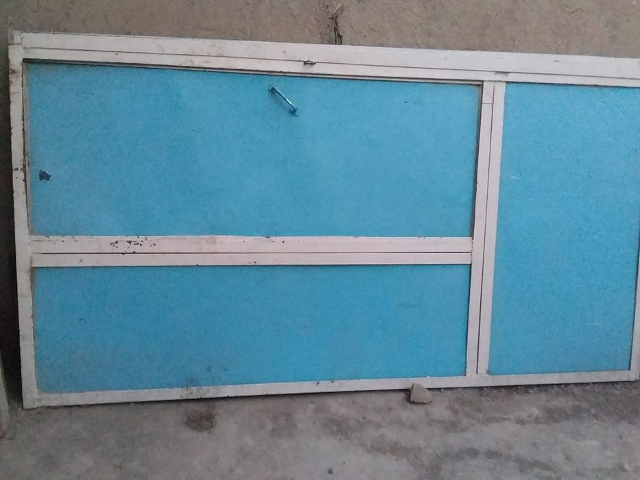 Дарвоза сотилади.