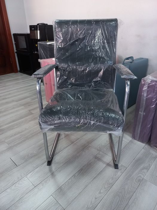 Офисный Кресло модел D 100