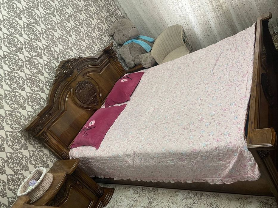 Спальный гарнитур