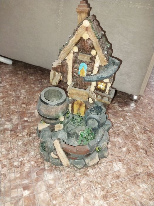 Продам фонтанчик декоративный