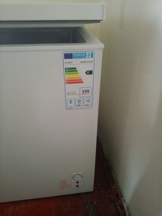 Морозильник новый