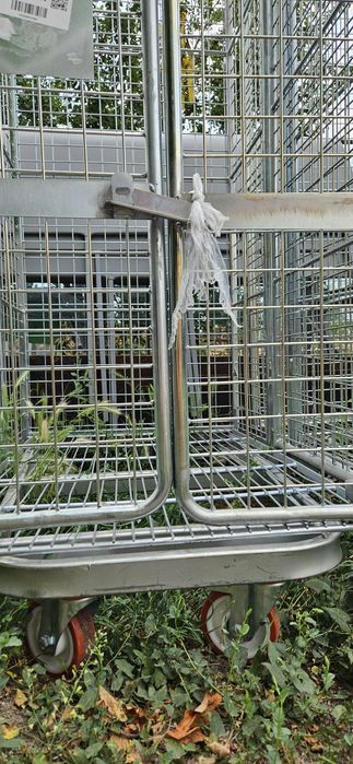 Container/Palet mobil din metal