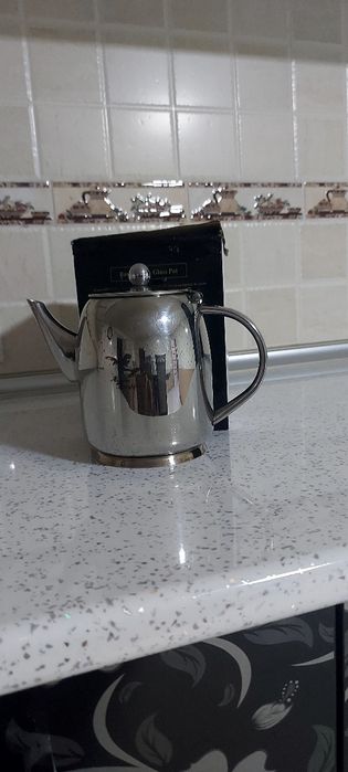 Чойнак  нержывика жуда чиройли бежрим