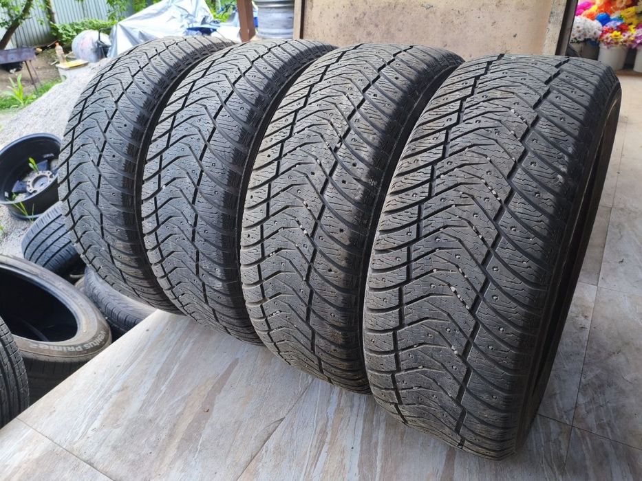 275 50 R21 Комплект 4шт. Yokohama Зима Шины