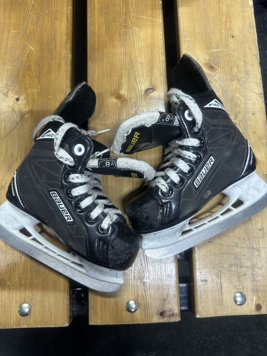 Продам коньки Bauer