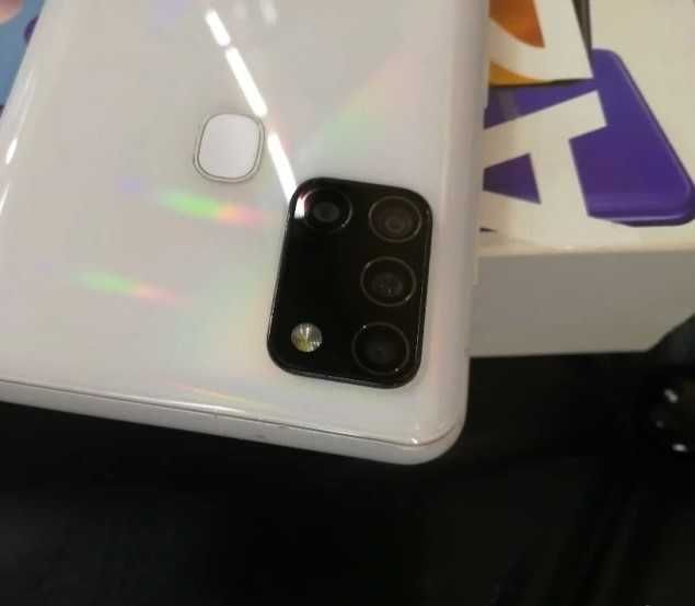 Продавам Samsung A21S