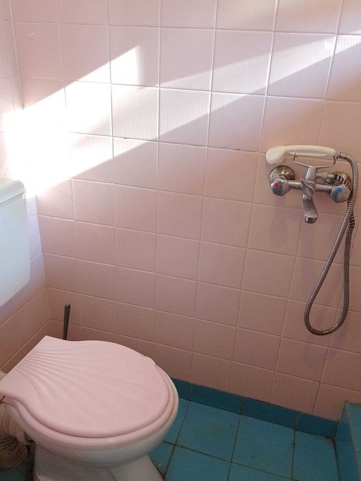 Дава се под наем Едностаен апартамент в Пазарджик, Център - 32 кв.м за 153 € - Снимка #6