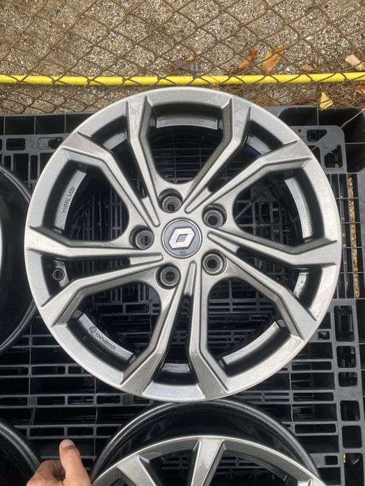 16 цола 5 х 114.3 мм Рено , Renault , Дачия Нисан , Dacia Duster