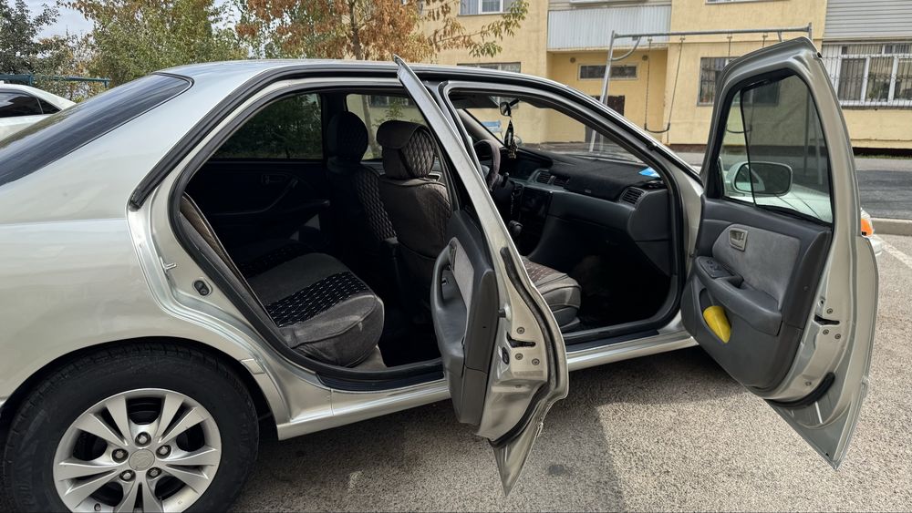 Toyota Camry 25, 2.2 л сатылады