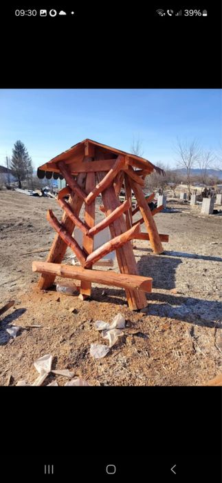 Vând loița pentru oiisi foișoare de gradina