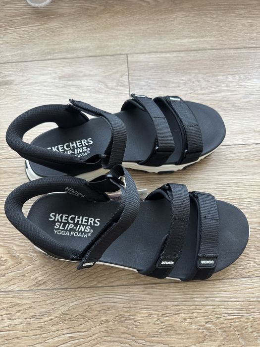 Женские сандали Skechers