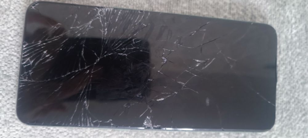 Realme 6i экран разбитый