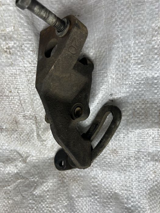 Кранштейн гура 4216