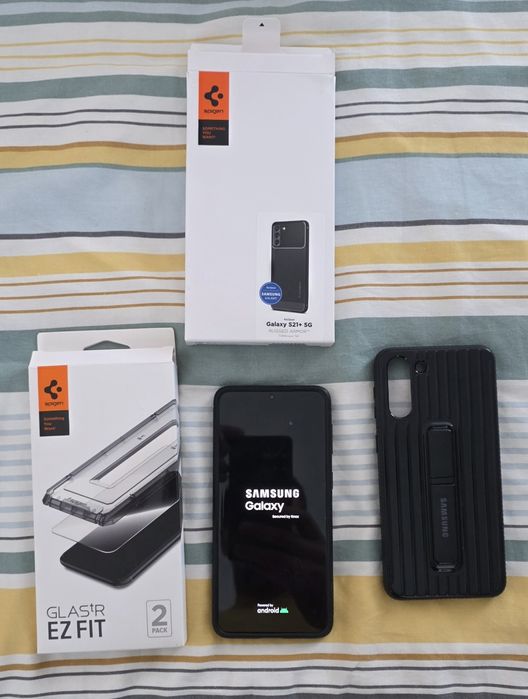 Samsung Galaxy S21+ 5G dual sim 256gb,are folia din fabrica pe ecran