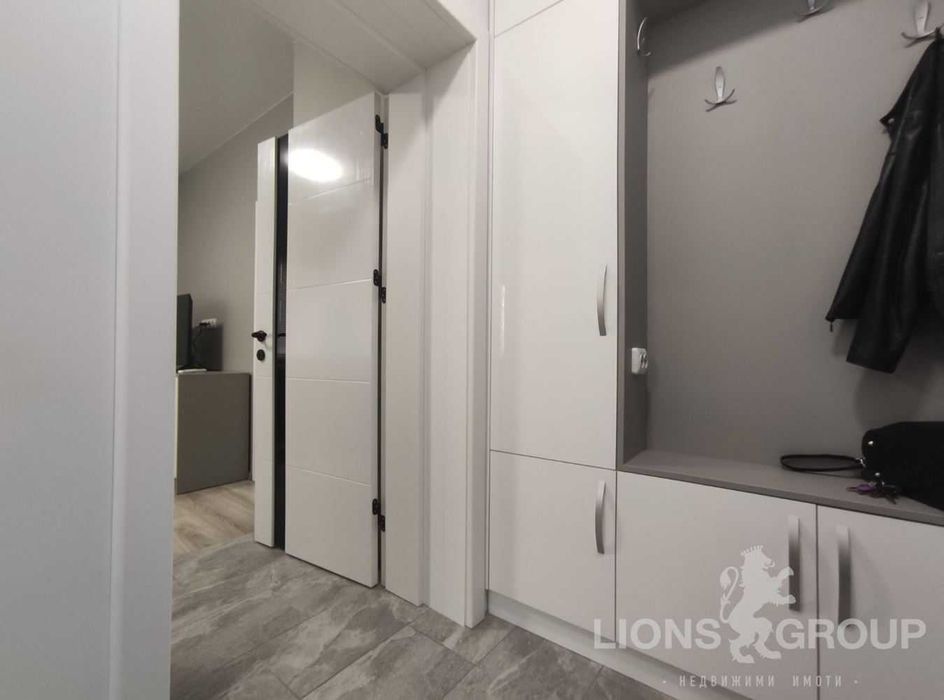 Дава се под наем Двустаен апартамент в Варна, Цветен квартал - 55 кв.м за 460 € - Снимка #14