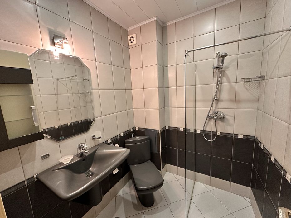 Дава се под наем Двустаен апартамент в Варна, Възраждане 1 - 70 кв.м за 448.8 € - Снимка #11