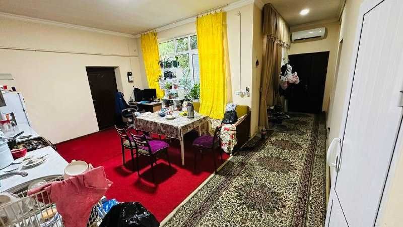 Продается участок 4-комнатный 2.7-соток, р-й М. Улугбек, улица Дархан