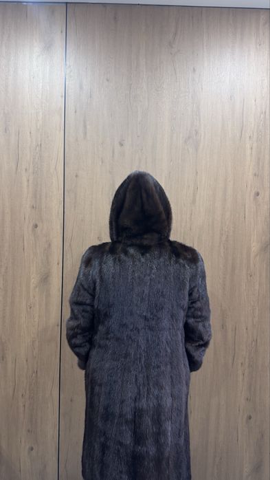 Продам норковый шубу