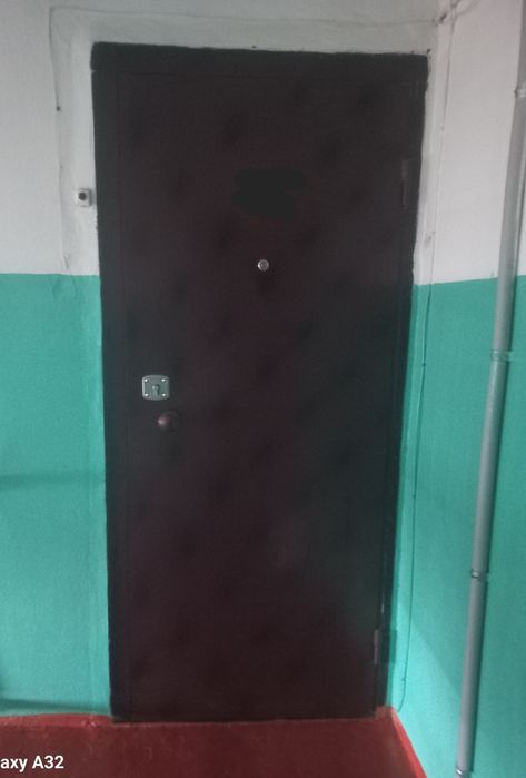 Продам дверь железную..