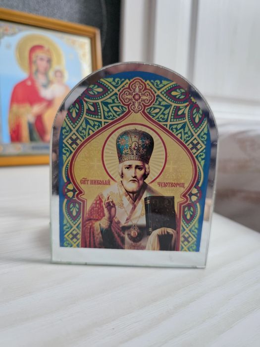 Подсвечники с иконами