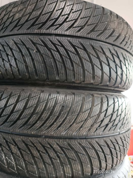 2бр.зимни гуми 245/45/17 Michelin