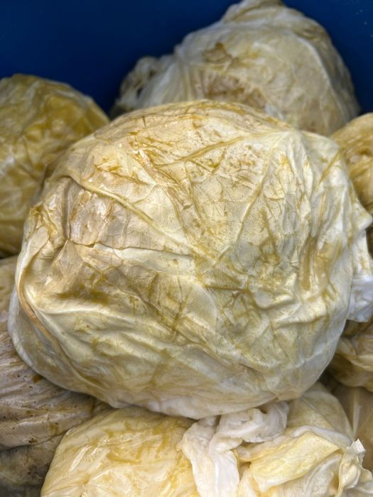 Vând varza murata românească și marloo