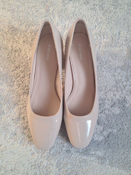 Продам туфли 39р