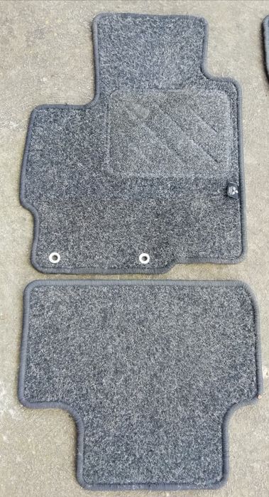 2 Seturi covorașe, 30 lei setul