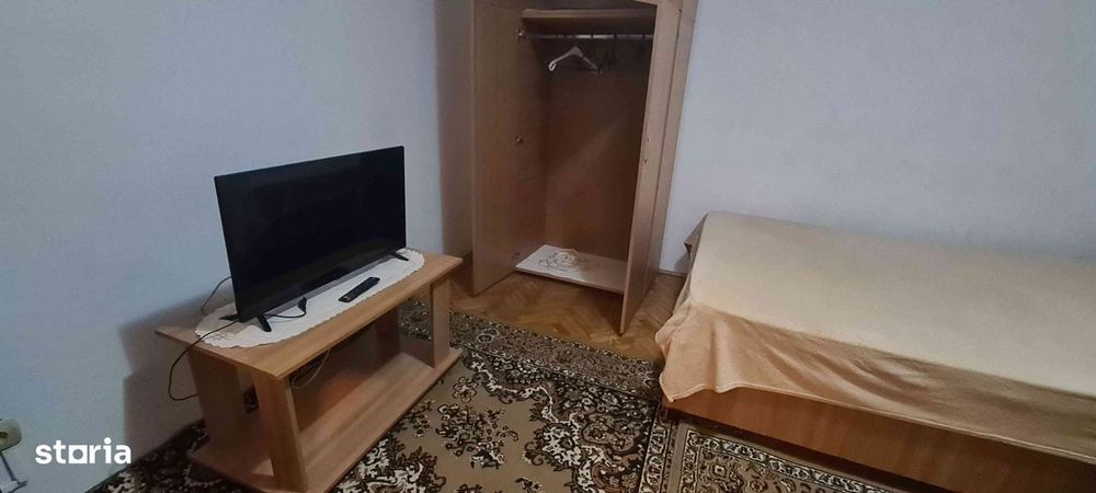 Garsonieră mobilată de închiriat