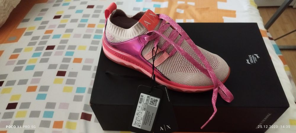 Vând adidași dama Armani exchange mărimea 36