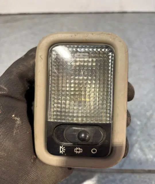 Lampa plafon spate Citroen Xsara 2001 1.9 D MT (70 hp)