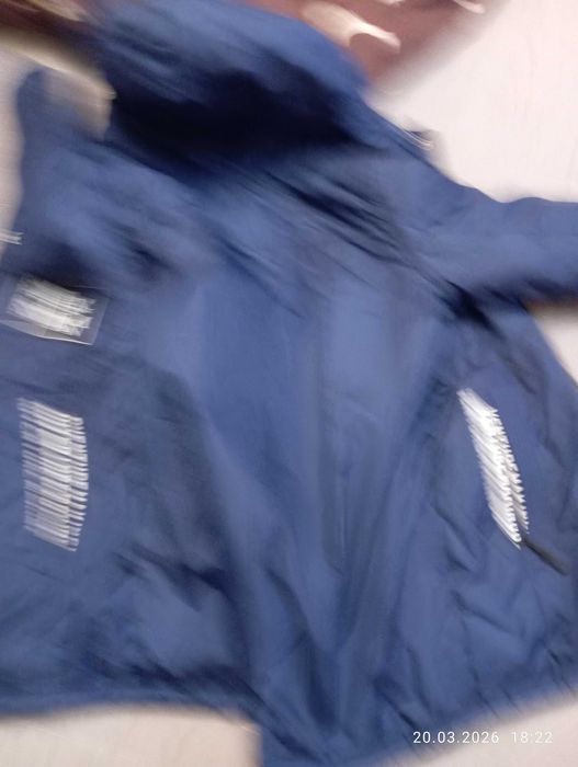 курточка демисезонная