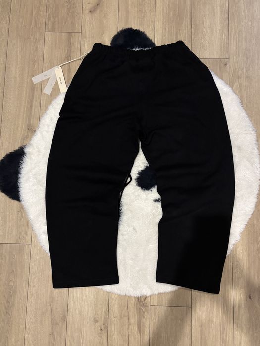 Essentials SP25 Relaxed долнище