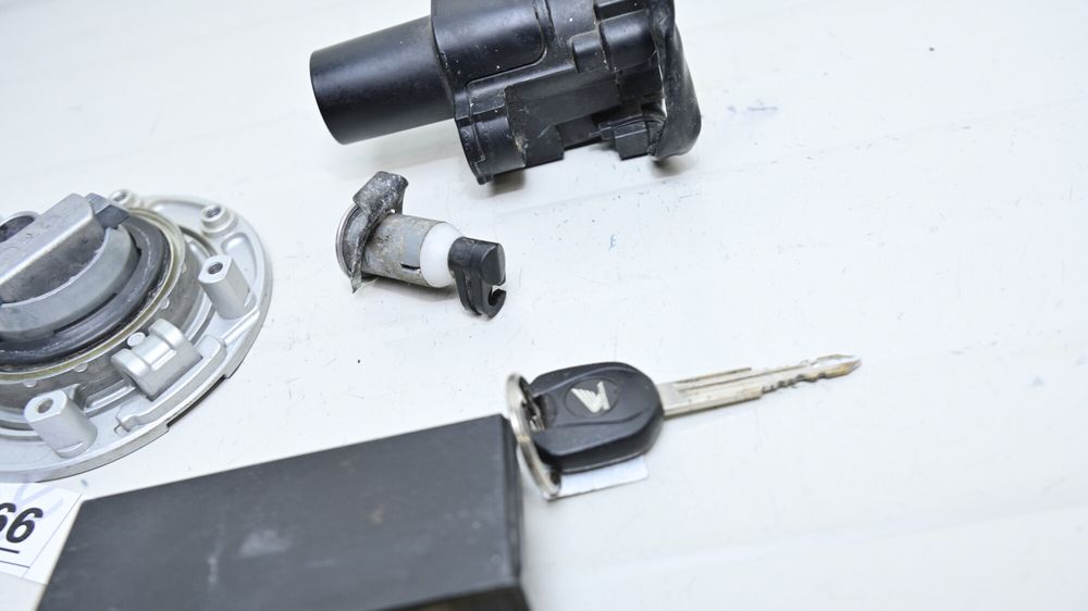 Set Contacte Chei Si ECU Calculator Kit Pornire Honda CB600F Hornet