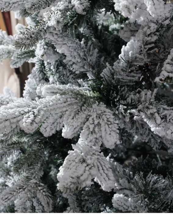 Заснеженная елка 280см