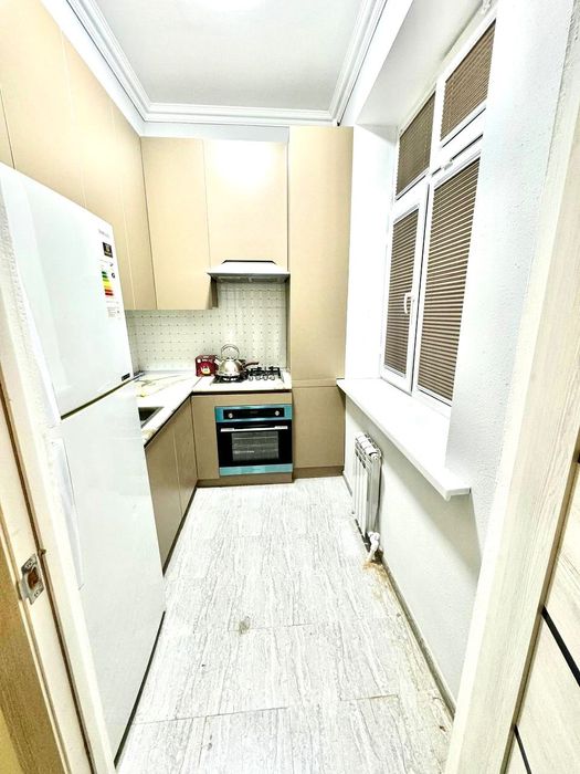 Яшнабад Новостройка ЖК Азия Хаус срочно продается квартира 2/1/8  42м2