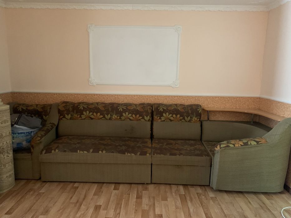 Продам диван в хорошем состоянии