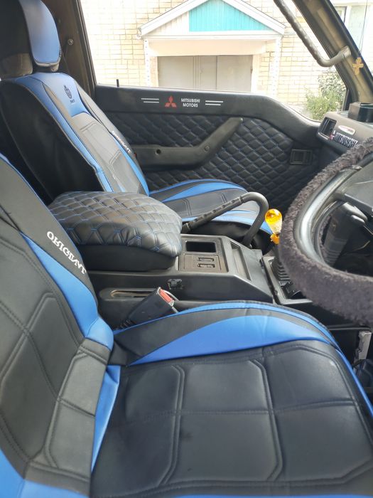 Мицубиси Делика внедорожник