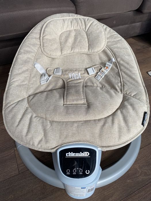 CHIPOLINO Електрическа бебешка люлка - шезлонг ЙОГА ЛАТЕ