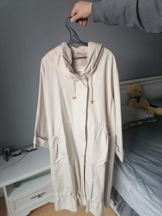 Женский стильный плащ