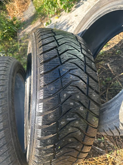 Шины зимние шипованные