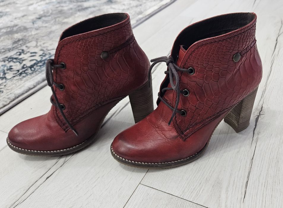 Botine / Ghete din piele Ravalle 39