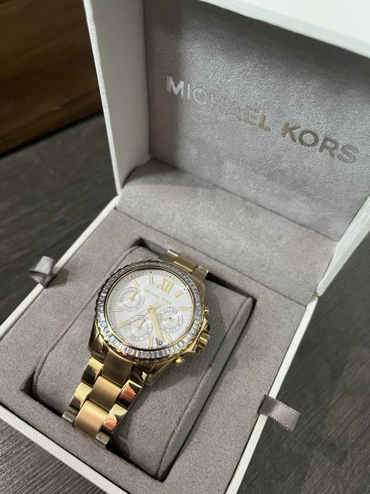 Часовник Michael Kors
