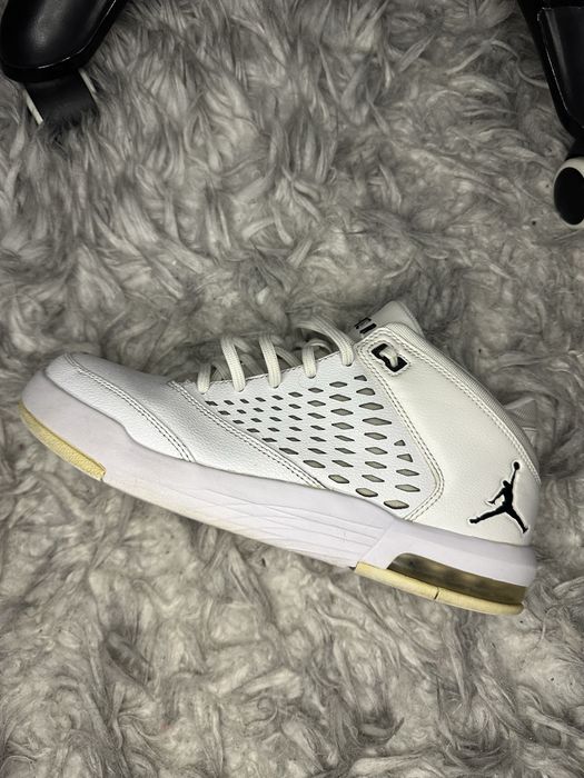 adidasi jordan 1
