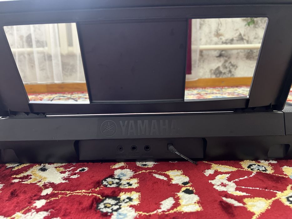 Синтезатор YAMAHA