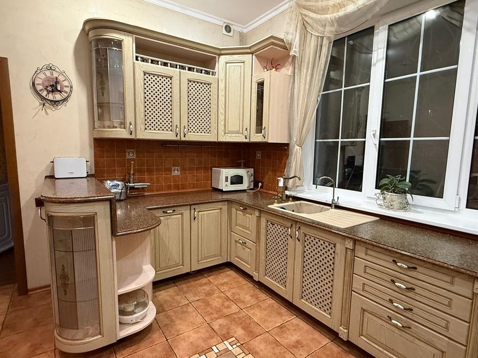 Продам  кухонный гарнитур