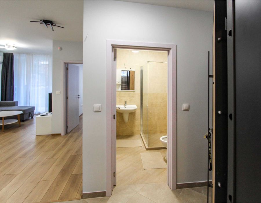 Дава се под наем Двустаен апартамент в София, Оборище - 70 кв.м за 648.21 € - Снимка #1