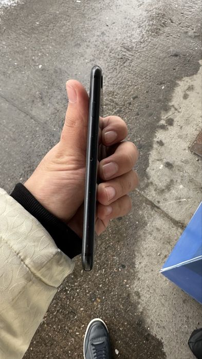 Iphone Se 2 sotiladi